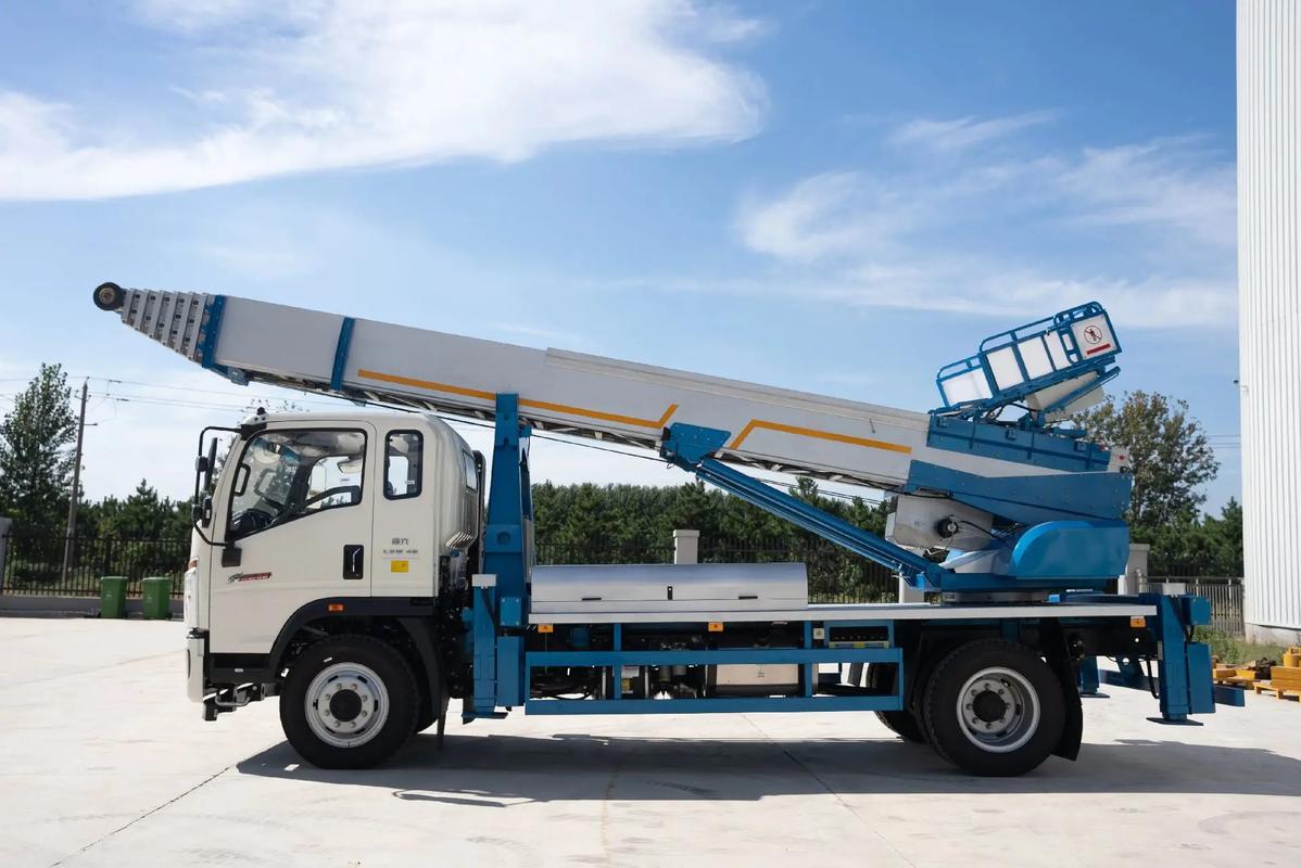 熊口管理区云梯上料车租赁费用