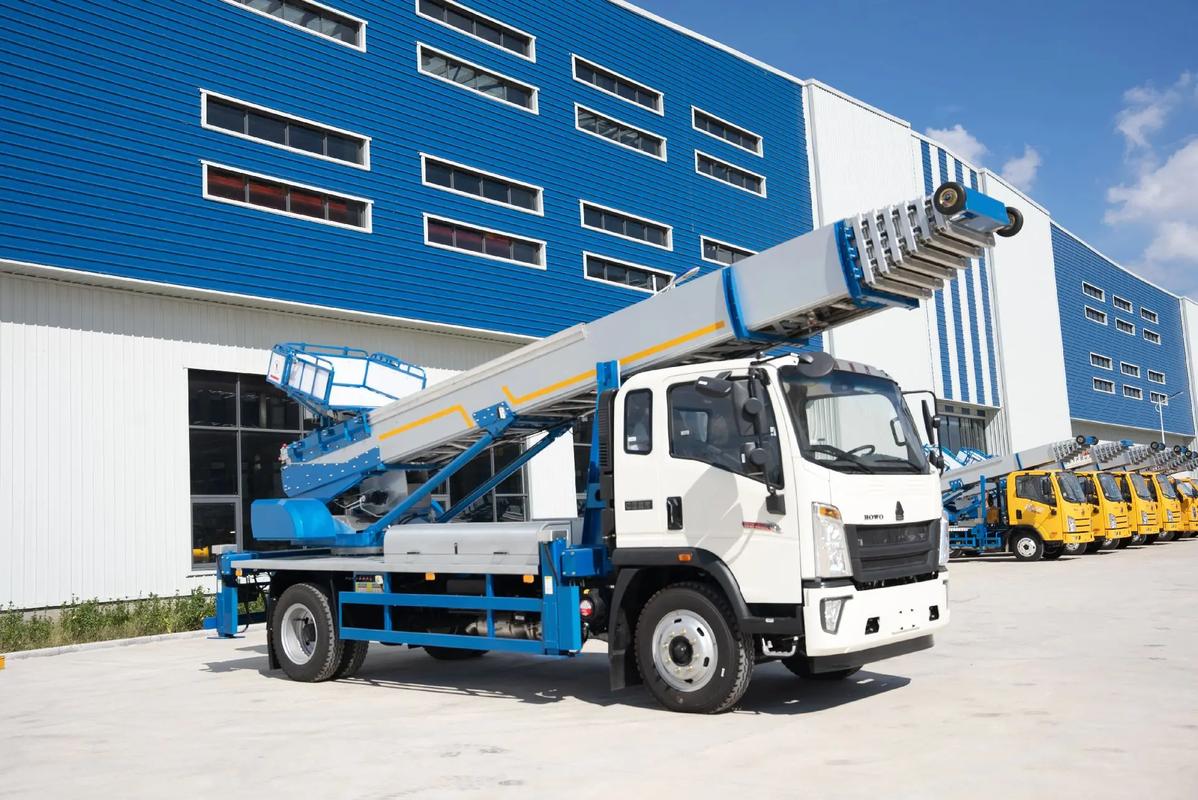 熊口管理区出租云梯车高空作业车 建筑垃圾搬运